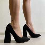 Γυναικεία παπούτσια από οικο σουέτ με ψηλό χοντρό τακούνι