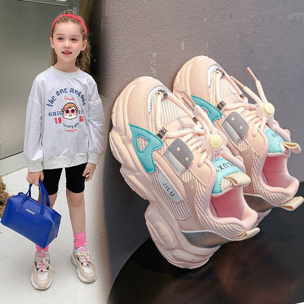 Stilīgas bērnu kedas ar šņorēm un rupju zoli meitenēm