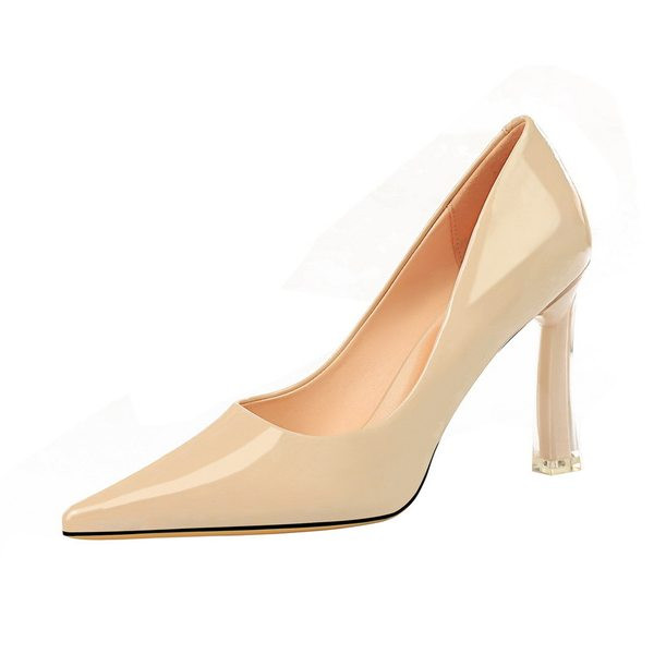 Γυναικεία μυτερά έκο δερμάτινα παπούτσια με ψηλό τακούνι 8,5 εκ