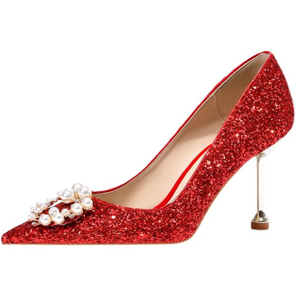 Γυαλιστερά γυναικεία παπούτσια με πέρλες και τακούνι 6,5 εκ