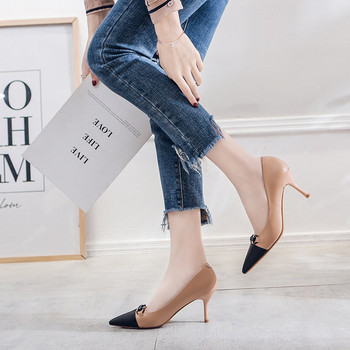 Νέο μοντέλο γυναικεία μυτερά παπούτσια με ψηλό τακούνι 7 εκ. - λευκό και μπεζ χρώμα