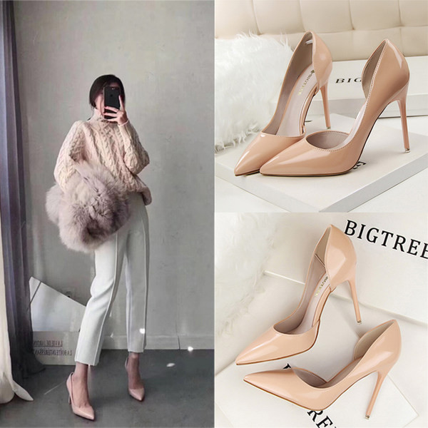 Κομψά γυναικεία μυτερά παπούτσια από faux δέρμα