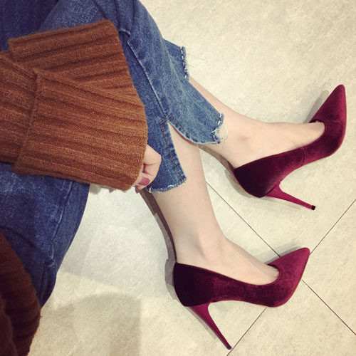 Γυναικεία παπούτσια με ψηλό τακούνι 10,5 εκ. μυτερό μοντέλο