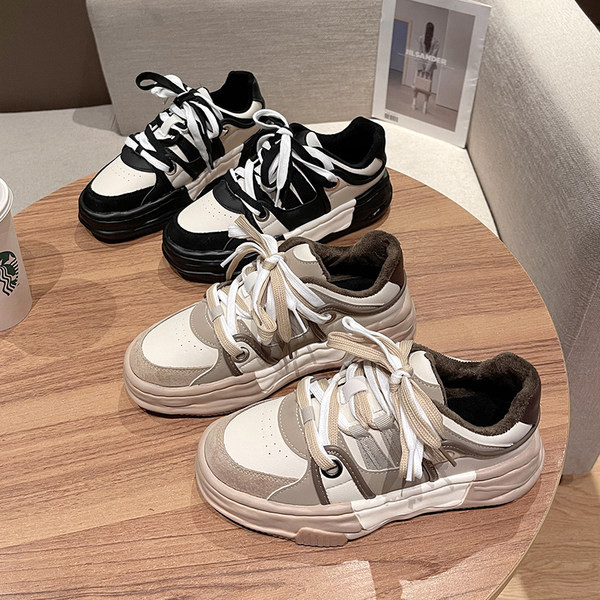 Ženske tenisice s vezicama i toplom postavom