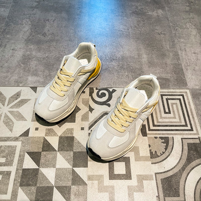 Γυναικεία αθλητικά παπούτσια από έκο σουέτ με επίπεδη σόλα