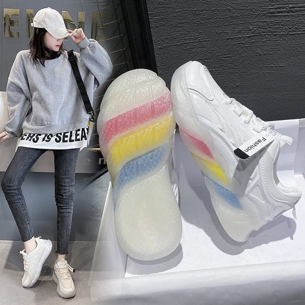 Γυναικεία αθλητικά παπούτσια με χρωματιστές σόλες
