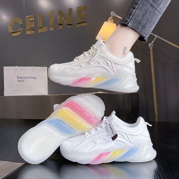 Γυναικεία αθλητικά παπούτσια με χρωματιστές σόλες