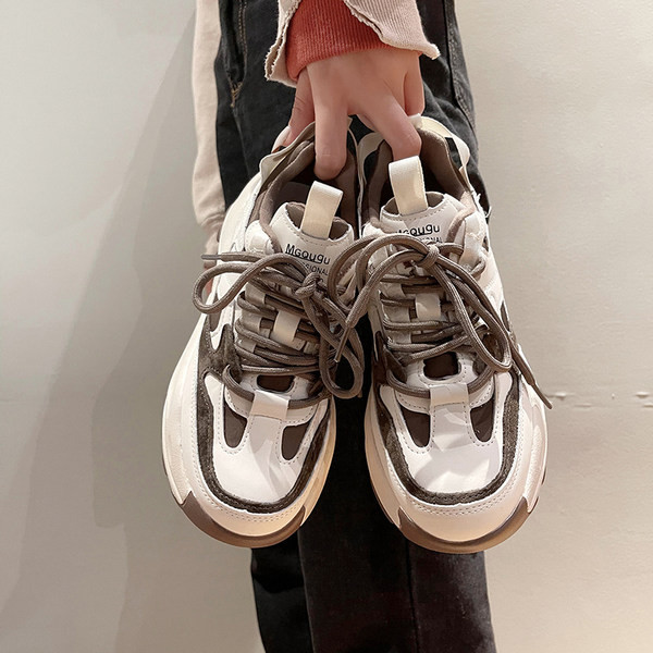 Γυναικεία  αθλητικά χειμερινά παπούτσια με χρωματιστά κορδόνια