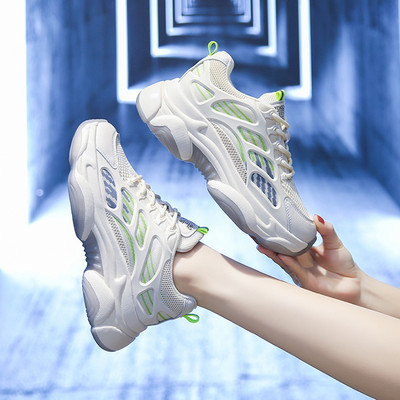 Γυναικεία πάνινα παπούτσια με τραχιά σόλα - κατασκευασμένα από οικολογικό δέρμα και ύφασμα