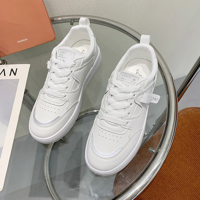 Νέο μοντέλο γυναικεία αθλητικά παπούτσια  με κορδόνια - δύο μοντέλα