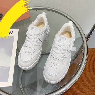 Νέο μοντέλο γυναικεία αθλητικά παπούτσια  με κορδόνια - δύο μοντέλα