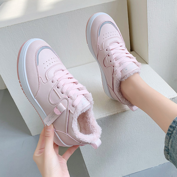 Νέο μοντέλο γυναικεία αθλητικά παπούτσια  με κορδόνια - δύο μοντέλα