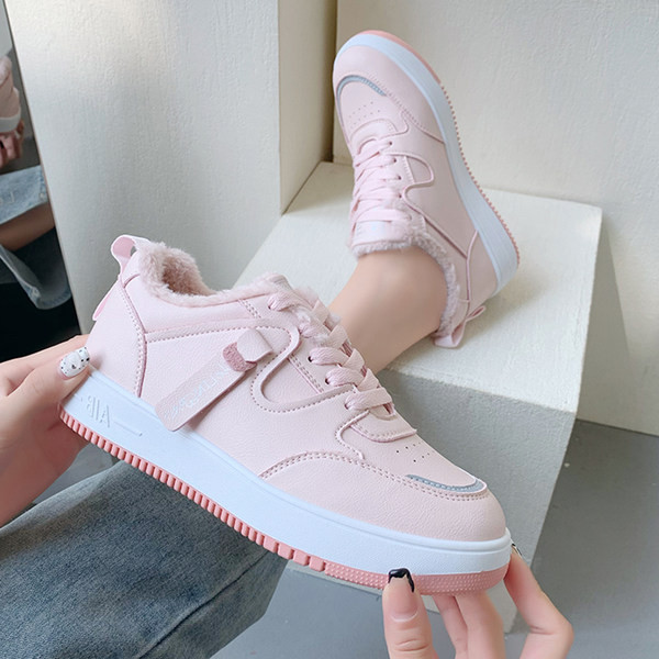 Νέο μοντέλο γυναικεία αθλητικά παπούτσια  με κορδόνια - δύο μοντέλα