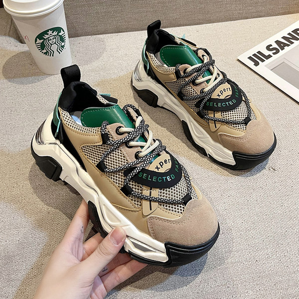 Πολύχρωμα γυναικεία αθλητικά παπούτσια με πλέγμα και σόλα 5 εκ