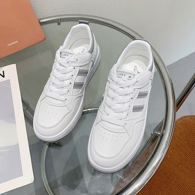 Νέο μοντέλο αθλητικά γυναικεία  παπούτσια από οικολογικό δέρμα