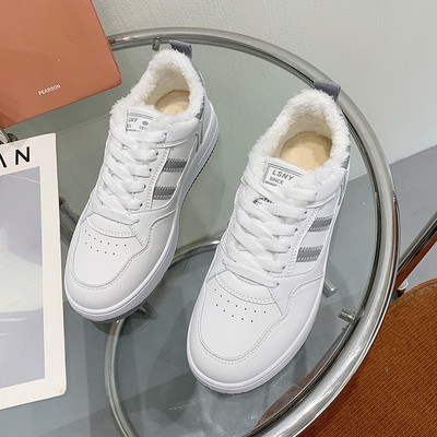 Νέο μοντέλο αθλητικά γυναικεία  παπούτσια από οικολογικό δέρμα