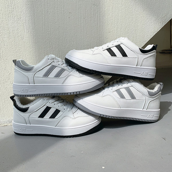 Νέο μοντέλο αθλητικά γυναικεία  παπούτσια από οικολογικό δέρμα