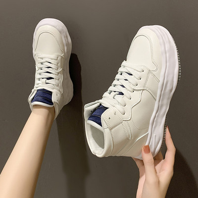 Φθινοπωρινά αθλητικά αθλητικά παπούτσια από οικολογικό δέρμα