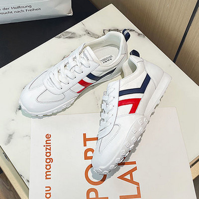 Γυναικεία οικολογικά δερμάτινα αθλητικά παπούτσια με κορδόνια και επιγραφή