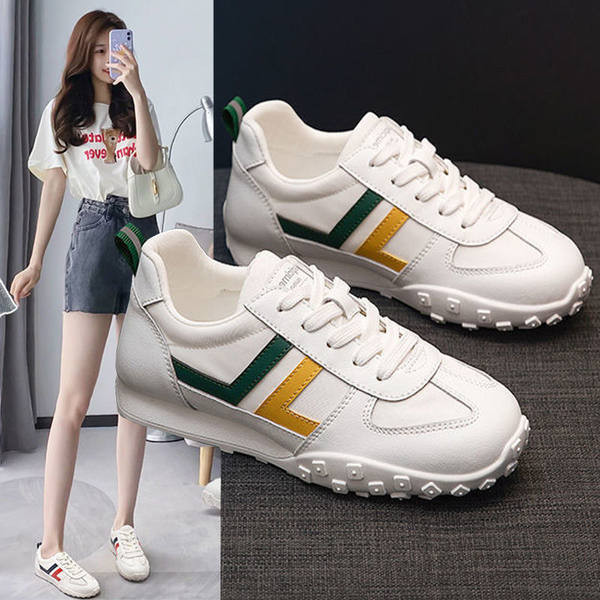 Γυναικεία οικολογικά δερμάτινα αθλητικά παπούτσια με κορδόνια και επιγραφή