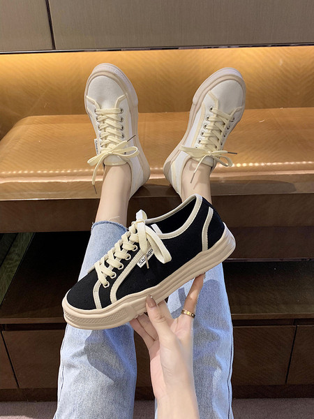 Adidași de damă din pânză cu șireturi alb-negru