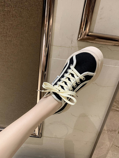 Adidași de damă din pânză cu șireturi alb-negru