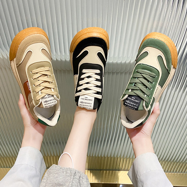 Novi model ženskih tenisica sa debelim đonom - tri boje