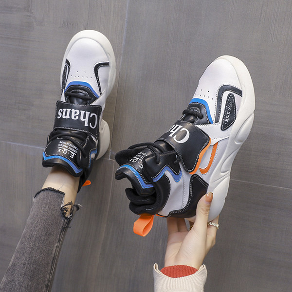 Model nou de adidași de damă înalți din piele artificială