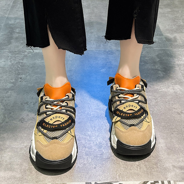 Ženske tenisice s vezicama i đonom od 5 cm