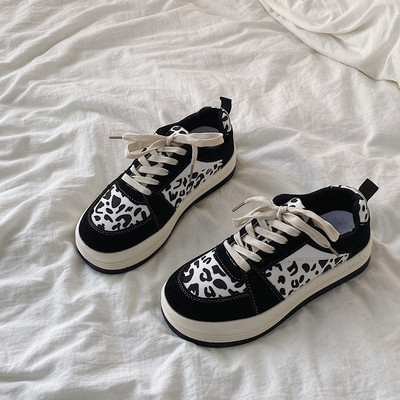 Adidași casual cu talpă plată și imprimeu animal