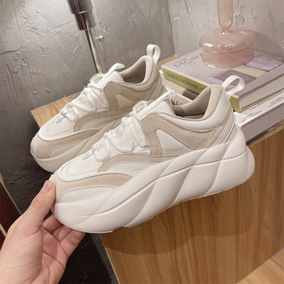 Γυναικεία αθλητικά παπούτσια άνοιξη -φθινόπωρο με τραχιά σόλα - δύο χρώματα