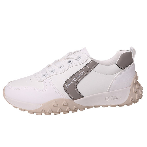 Γυναικεία αθλητικά παπούτσια από οικολογικό δέρμα με επίπεδη σόλα