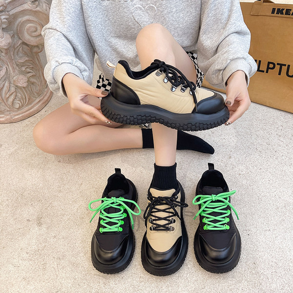 Γυναικεία casual αθλητικά παπούτσια με κορδόνια - τρία χρώματα