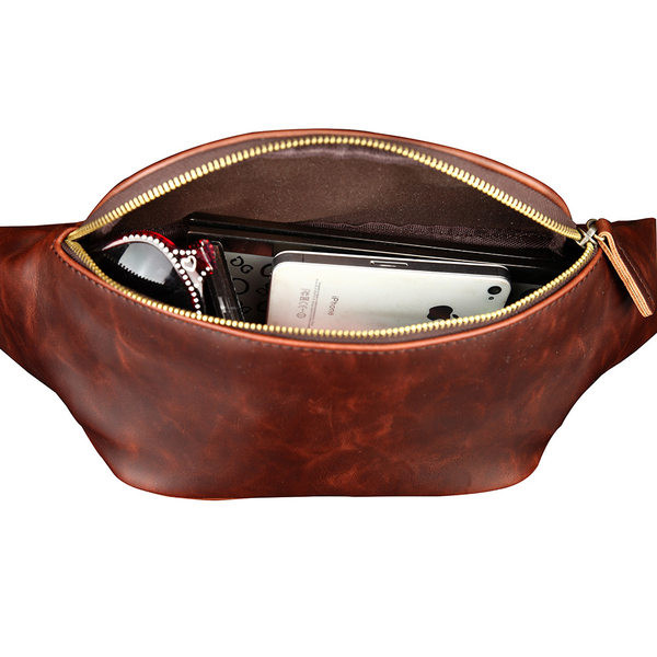 Κομψή ανδρική τσάντα από οικολογικό δέρμα με φερμουάρ