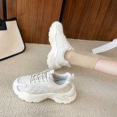 Γυναικεία αθλητικά  παπούτσια με σόλα 5 εκ