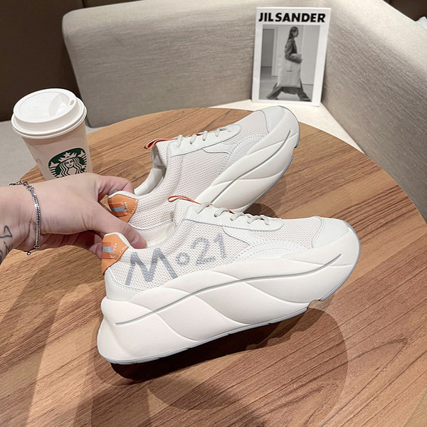 Γυναικεία αθλητικά παπούτσια με πλατφόρμα 5 εκατοστά - λευκό χρώμα