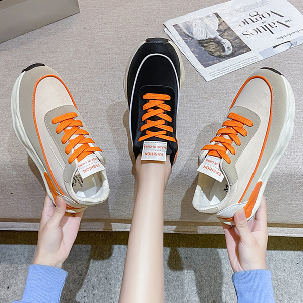 Νέο μοντέλο γυναικεία αθλητικά παπούτσια  με κορδόνια - μαύρο και μπεζ χρώμα