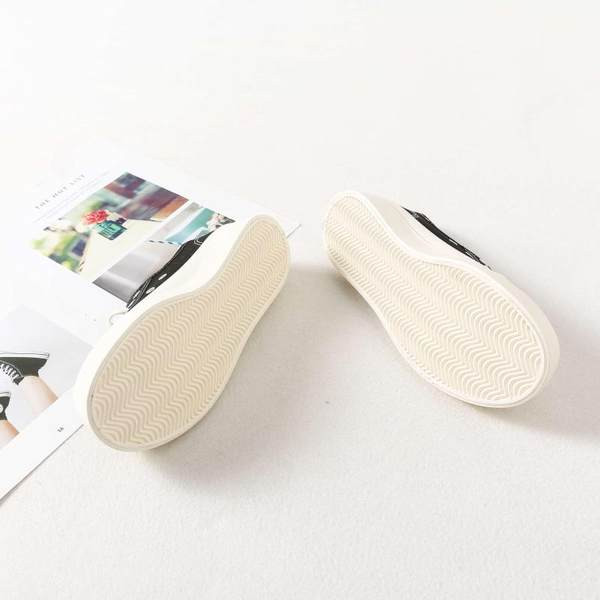 Αθλητικά   παπούτσια με κορδόνια για γυναίκες