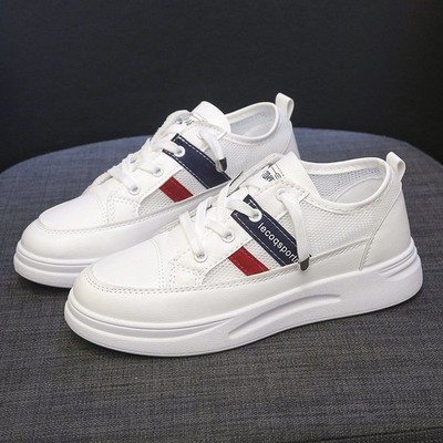 Νέο μοντέλο  αθλητικά παπούτσια  με τραχιά σόλα και επιγραφή για γυναίκες