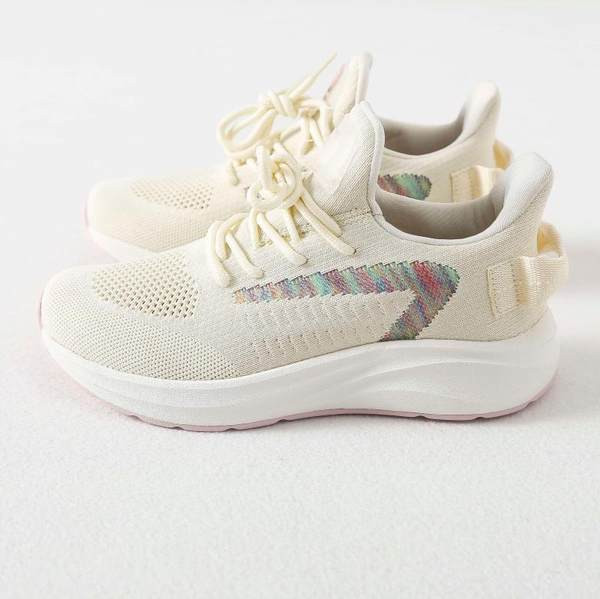 Αθλητικά πάνινα παπούτσια με κορδόνια