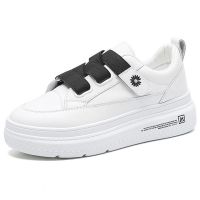 Γυναικεία αθλητικά παπούτσια με χρωματιστά κορδόνια,  velcro και κέντημα