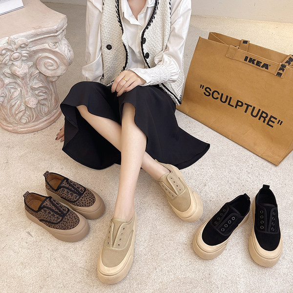 Ženske platnene tenisice s ravnim đonom - tri boje