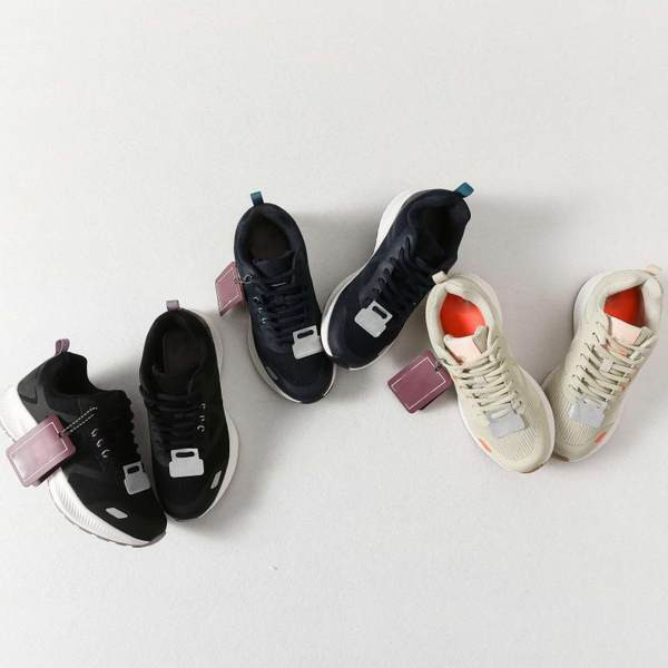 Αθλητικά πάνινα παπούτσια για γυναίκες - για σπορ και καθημερινή ζωή