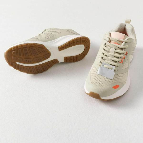 Αθλητικά πάνινα παπούτσια για γυναίκες - για σπορ και καθημερινή ζωή