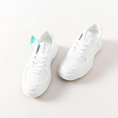 Casual αθλητικά παπούτσια από διάτρητο οικολογικό δέρμα με κορδόνια