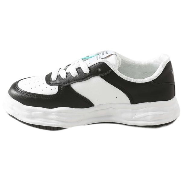 Casual αθλητικά παπούτσια από διάτρητο οικολογικό δέρμα με κορδόνια