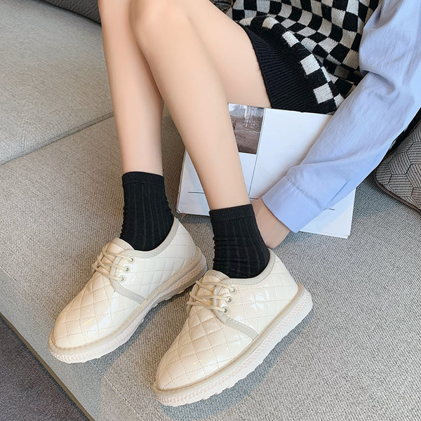 Γυναικεία έκο δερμάτινα παπούτσια με ζεστή φόδρα κατάλληλα για το χειμώνα