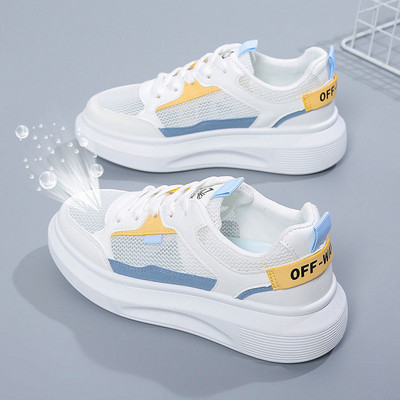 Νέο μοντέλο αθλητικά παπούτσια με ψηλή σόλα κορδόνια και επιγραφή για γυναίκες