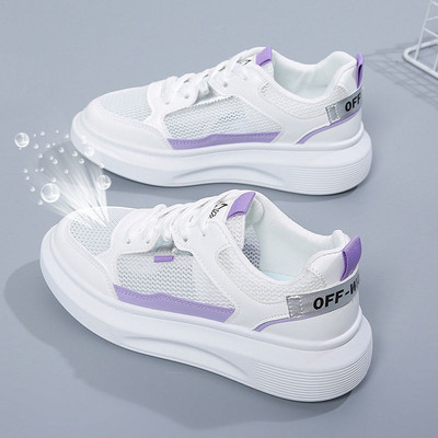 Νέο μοντέλο αθλητικά παπούτσια με ψηλή σόλα κορδόνια και επιγραφή για γυναίκες