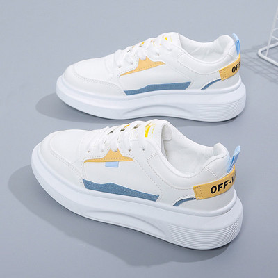 Νέο μοντέλο αθλητικά παπούτσια με ψηλή σόλα κορδόνια και επιγραφή για γυναίκες